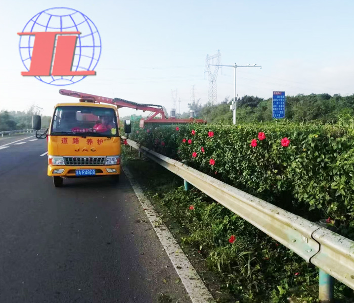 保定绿化修剪车